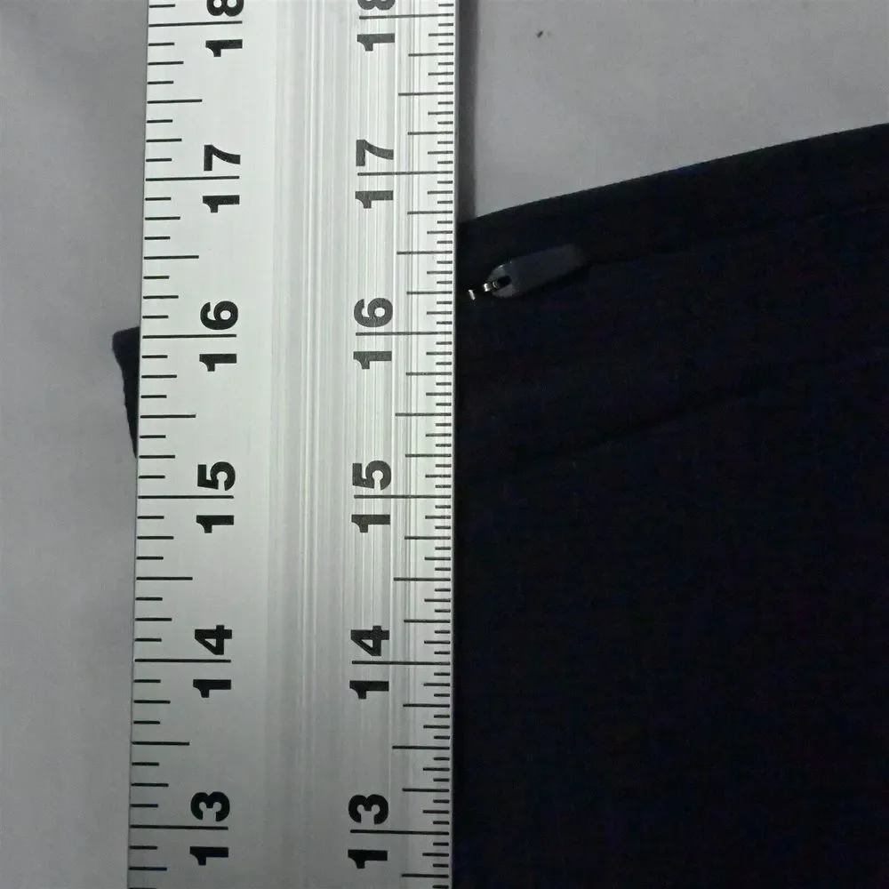 Lululemon 32 x 9
